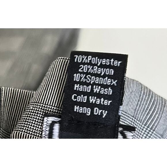 Clara Sun Woo Women’s Pants Cropped Pull On Black White Windowpane Plaid XS - Picture 8 of 8